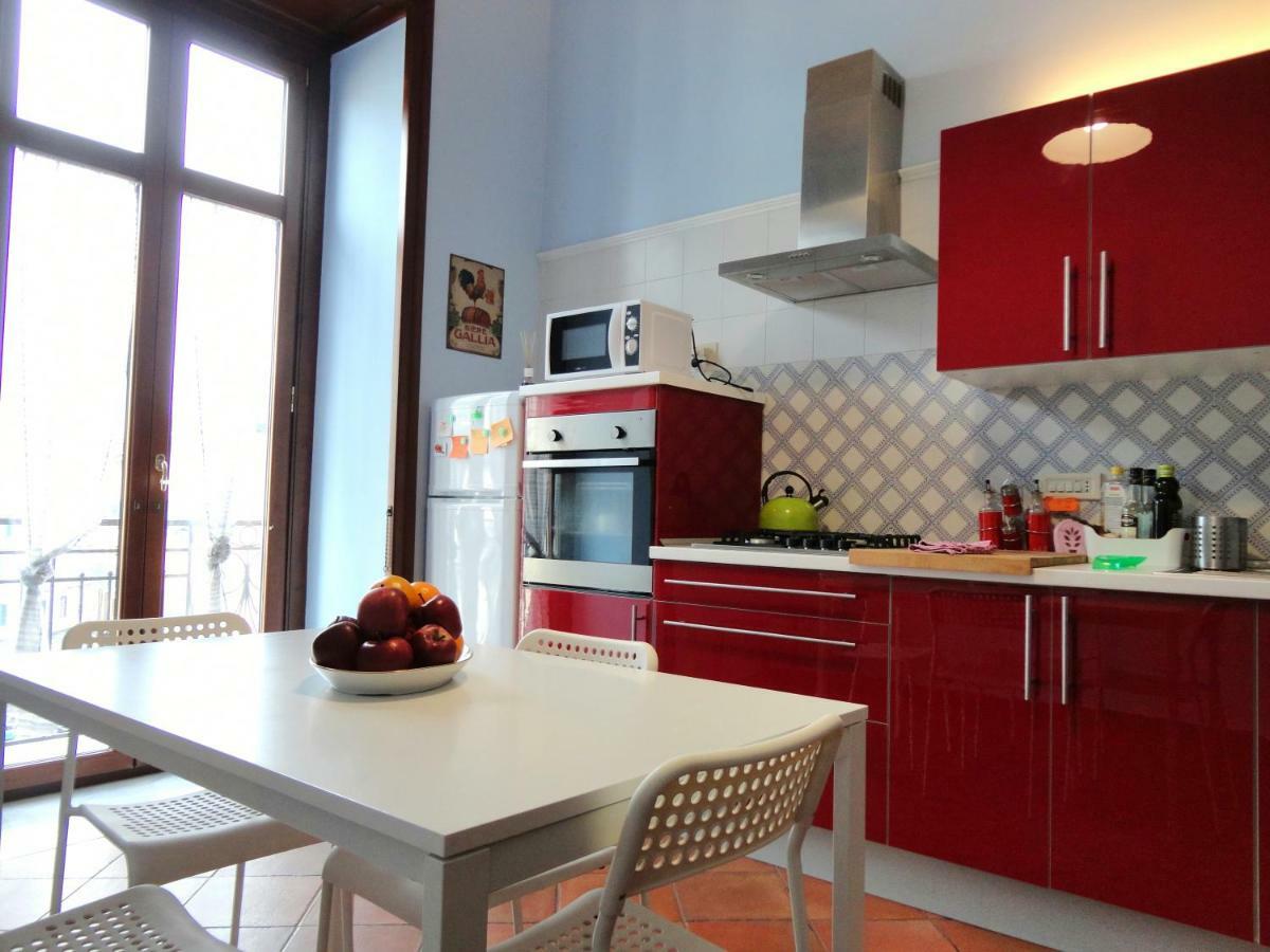 Umberto I Holiday House نابولي المظهر الخارجي الصورة